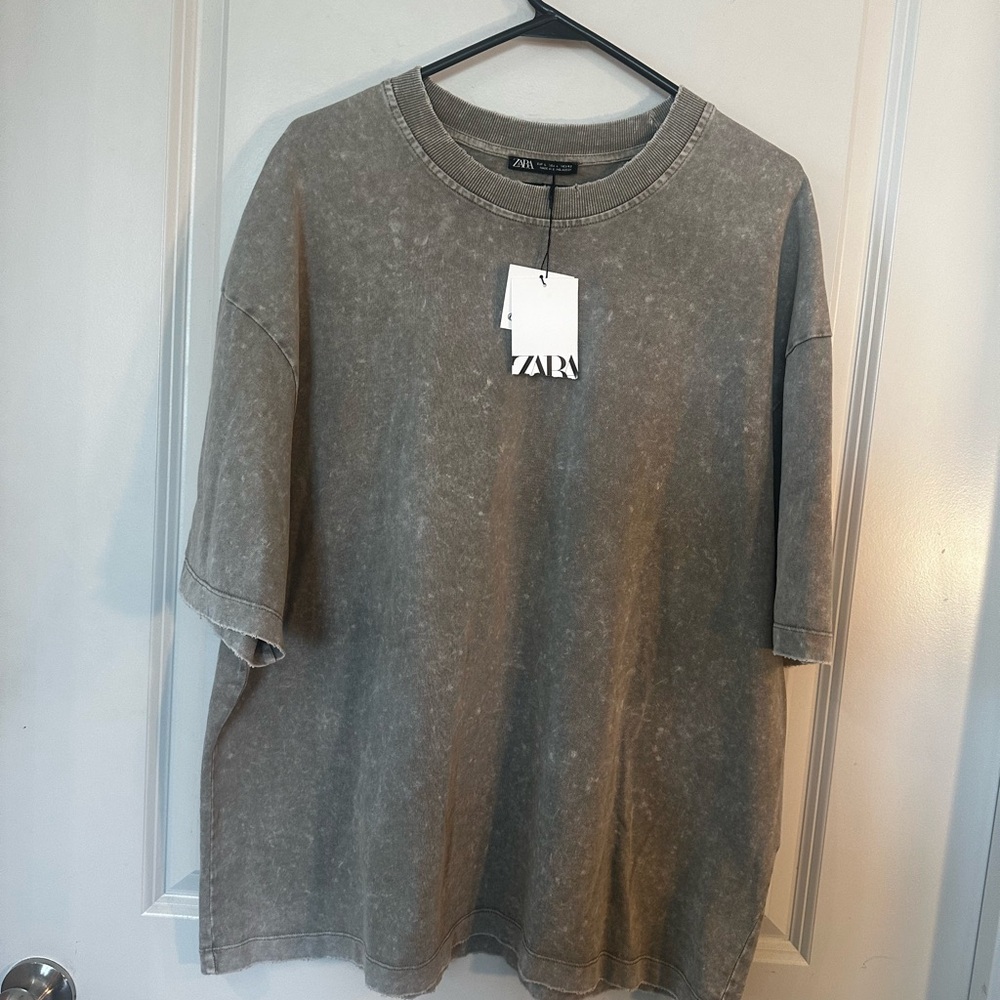 Zara Men's Short Sleeve Washed Gray Tee